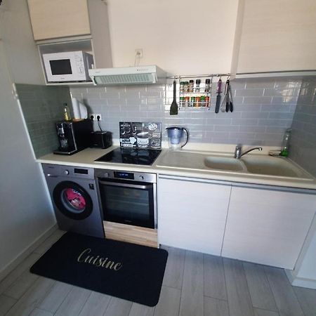 Appartement Cosy Proche De L'Aeroport T R A N S F E R T Sur Demande Saint-Denis Exterior foto