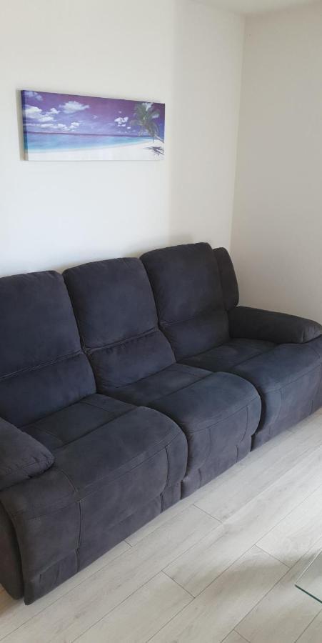 Appartement Cosy Proche De L'Aeroport T R A N S F E R T Sur Demande Saint-Denis Exterior foto